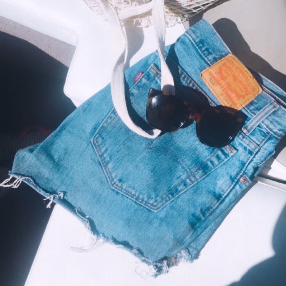 Levi’s Vintage High Rise Cut Off Short